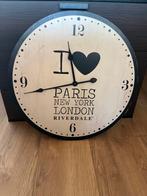 Riverdale Wandklok, Huis en Inrichting, Woonaccessoires | Klokken, Ophalen, Gebruikt, Analoog, Wandklok