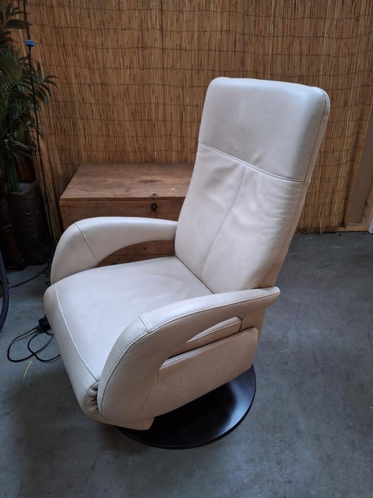 Wit crème elektrische relax fauteuil, Huis en Inrichting, Fauteuils, Ophalen, 75 tot 100 cm, 50 tot 75 cm