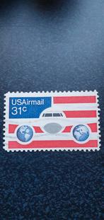 Postzegel USA 1976 Airplaine globe & flag, Ophalen of Verzenden