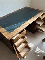 Antiek houten bureau met lades en groen blad, Huis en Inrichting, Bureaus, Ophalen, Gebruikt, Bureau