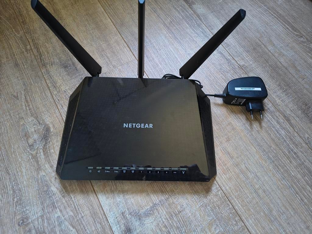 Netgear Nighthawk R6800, Ophalen of Verzenden, Gebruikt, NETGEAR