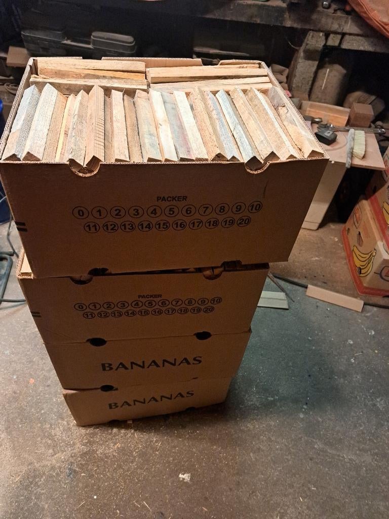 Droge hardhouten latten, Minder dan 3 m³, Ophalen