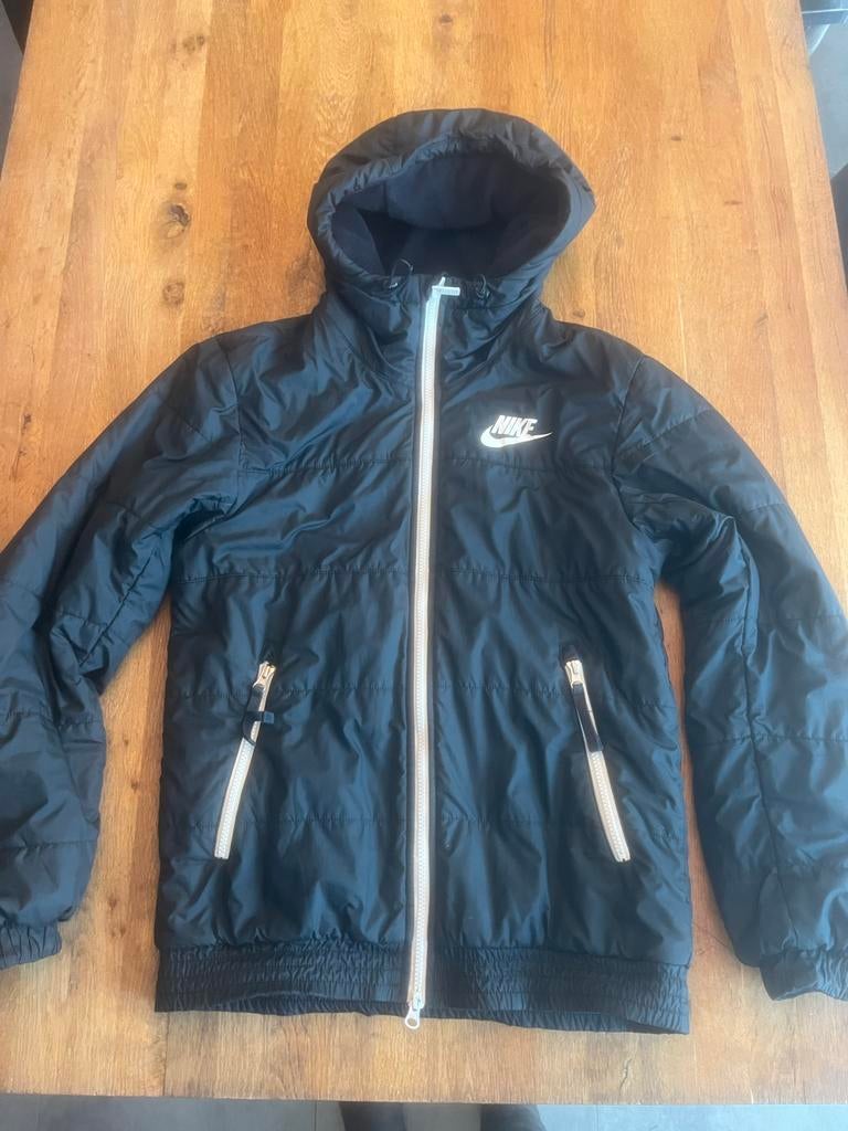 Nike winterjas zwart maat XS, Ophalen of Verzenden, Gedragen, Maat 46 (S) of kleiner, Zwart