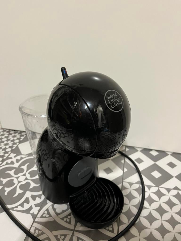 Nescafé Dolce Gusto Cappuccino/koffiemachine  – als nieuw!, Witgoed en Apparatuur, Koffiezetapparaten, Zo goed als nieuw, Koffiemachine