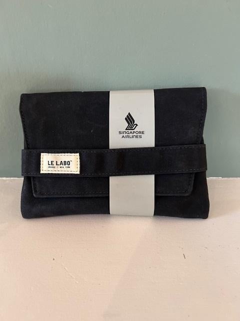 Business Class amenity kit van Singapore Airlines, Ophalen of Verzenden, Nieuw, Zwart, Heer of Dame