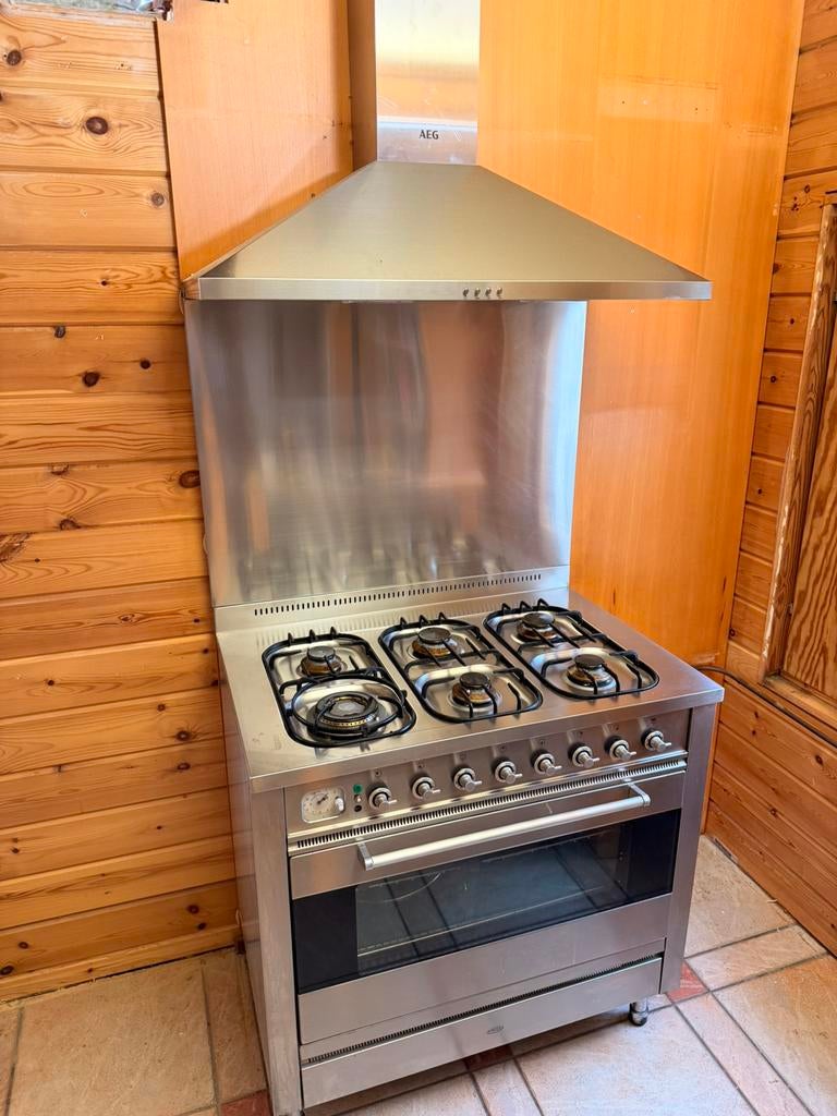 Boretti gasfornuis oven compleet 6 pits, afzuigkap en plaat, Witgoed en Apparatuur, Fornuizen, Ophalen, 60 cm of meer, Zo goed als nieuw