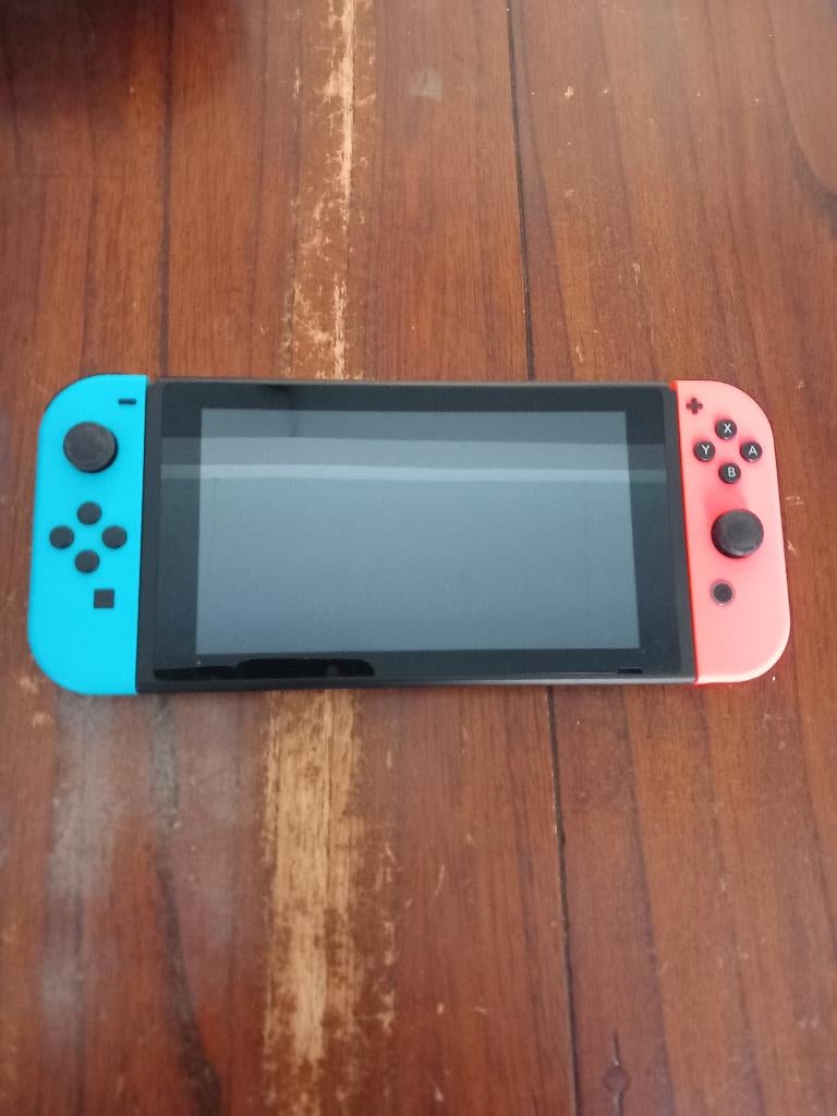 Nintendo Switch, Ophalen of Verzenden, Gebruikt, Met 2 controllers, Switch Original