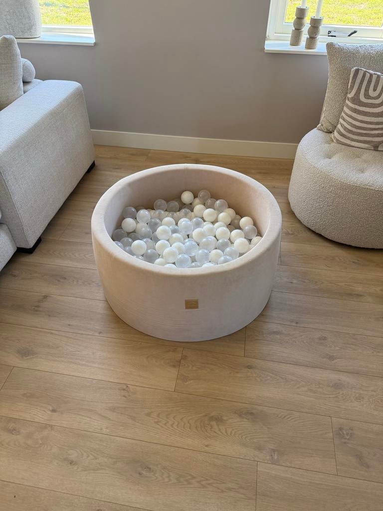 Ballenbak met ballen, Ophalen, Zo goed als nieuw, Jongen of Meisje