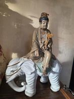 Boeddha op olifant - Porselein, Ophalen of Verzenden