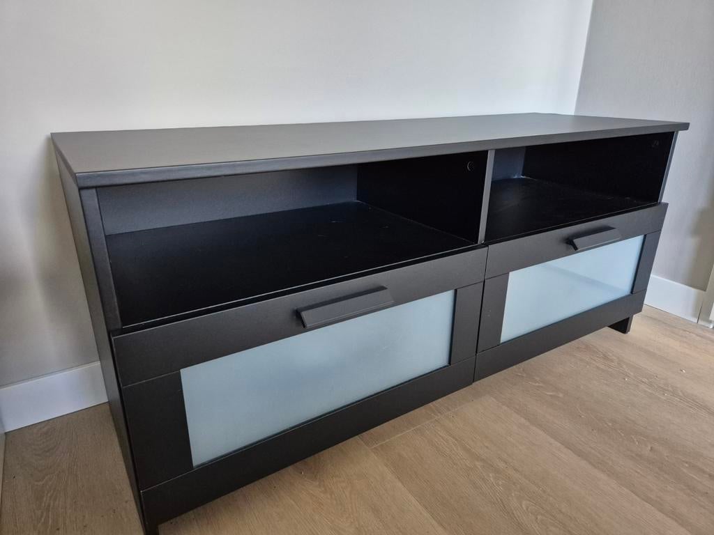 TV meubel Brimnes zwart, Huis en Inrichting, Kasten | Televisiemeubels, Ophalen, 100 tot 150 cm, Zo goed als nieuw, Minder dan 100 cm