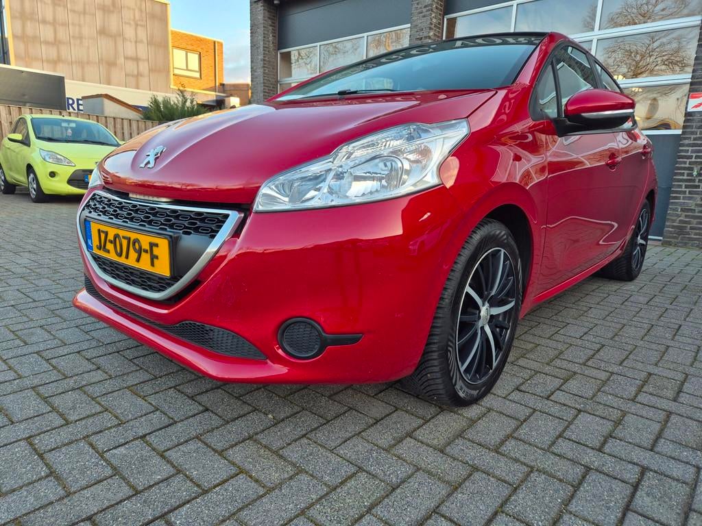 Peugeot 208 1.0 VTi Access, Voorwielaandrijving, Euro 5, 450 kg, Gebruikt