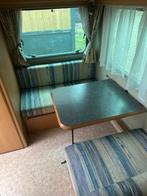 Caravan Adria met voortent, Rondzit, Omvormbare zithoek, Tot en met 3, Particulier