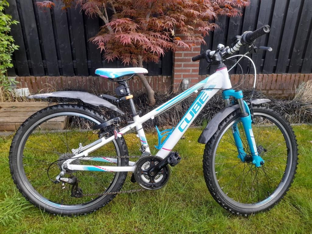 Cube kinderfiets 24 inch - gebruikt, Fietsen en Brommers, Fietsen | Meisjes, Ophalen, Versnellingen, Cube, Gebruikt