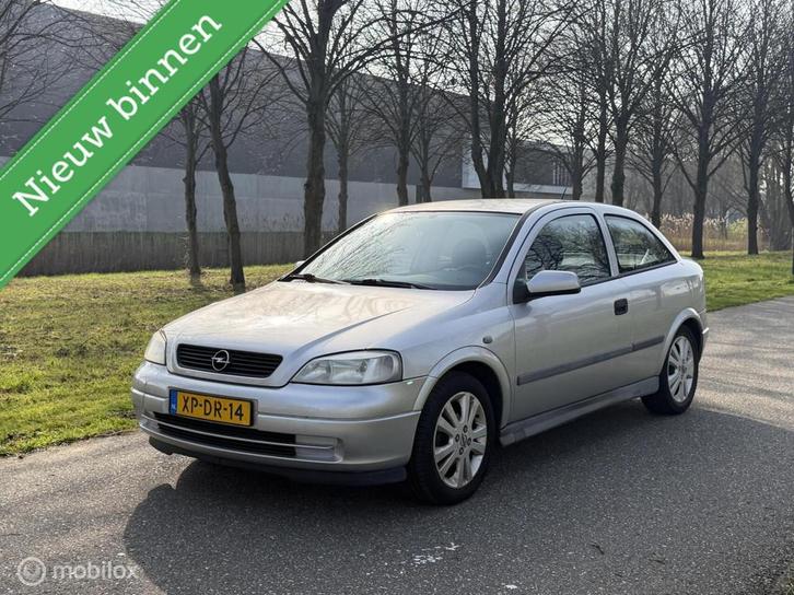 Opel Astra 1.6 GL*DISTRIBUTIE VERV.*TREKHAAK*APK 09/26, Auto's, Opel, Bedrijf, Te koop, Astra, Airbags, Alarm, Centrale vergrendeling