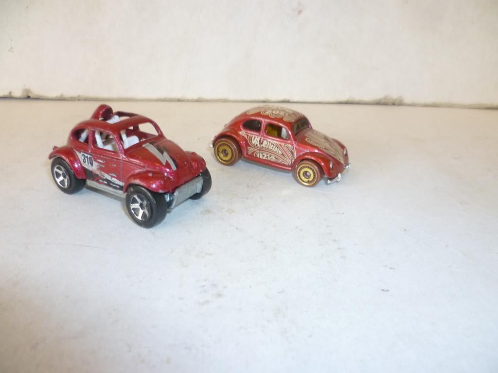 Hot Wheels 2x Volkswagen Beetle modelauto, Ophalen of Verzenden, Zo goed als nieuw, Auto