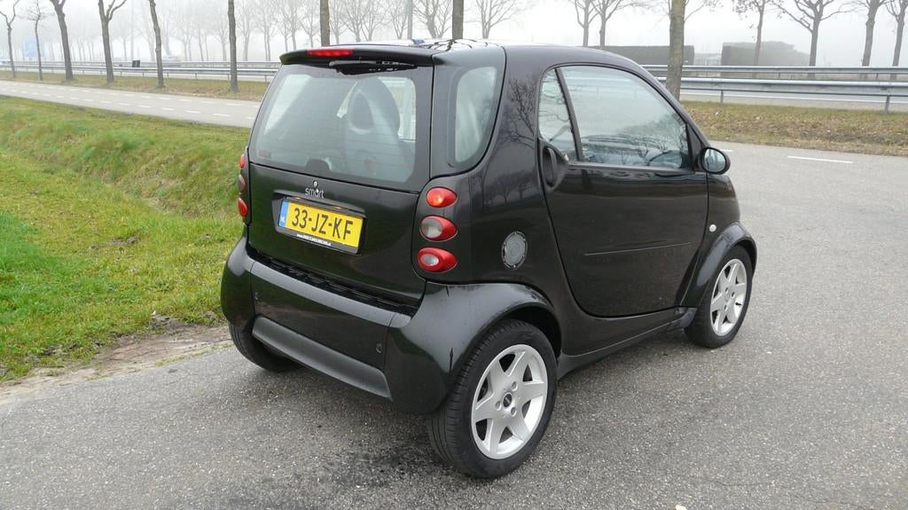 Smart City-coupé Smart & pulse,Vol-automaat,Panoramadak,Lmv, Auto's, Smart, Gebruikt, Zwart, 18 €/maand, 61 pk