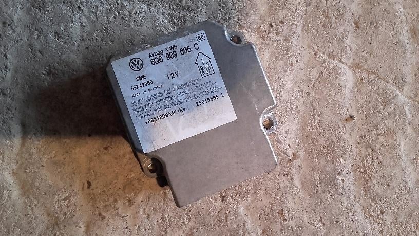 ECU vd airbag Passat 2001, Ophalen of Verzenden