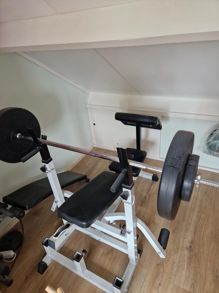 Multifunctionele halterbank, Ophalen, Zo goed als nieuw, Fitnessbank