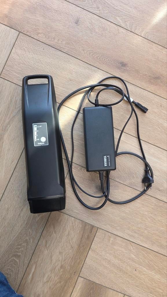 Yamaha accu 400 Wh + acculader | Babboe City Mountain, Fietsen en Brommers, Ophalen, Gebruikt