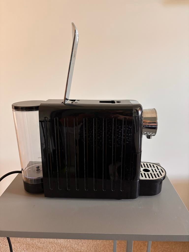 Stijlvolle zwarte koffiemachine - Zo goed als nieuw, Ophalen, Koffiemachine, Zo goed als nieuw, 1 kopje