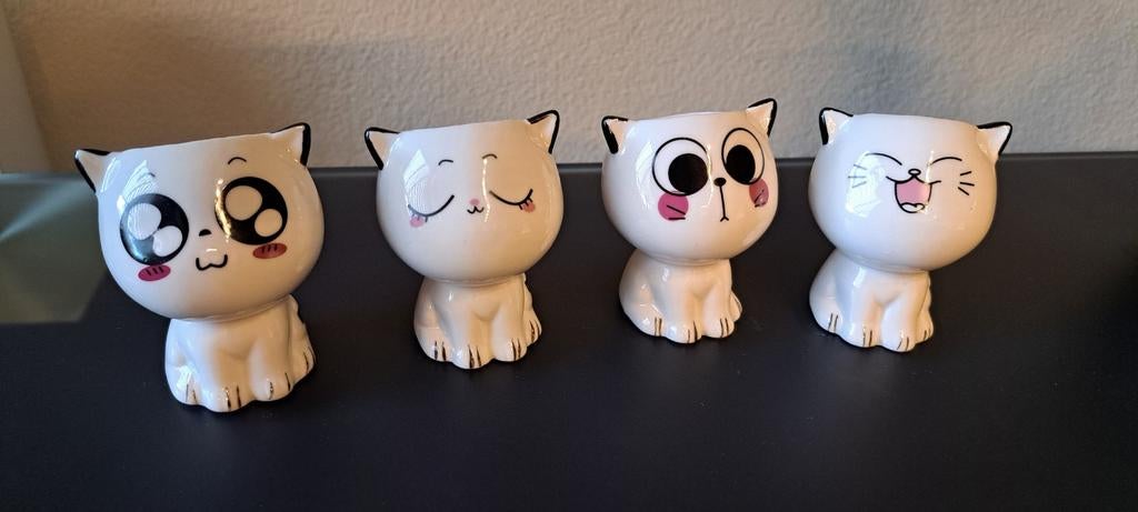 Set van 4 schattige potjes in de vorm van katten., Steen, Nieuw, Ophalen of Verzenden, Minder dan 40 cm