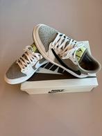 Nike Air Jordan 1 Low Travis Scott Golf Neutral Olive, Kleding | Heren, Schoenen, Ophalen, Zo goed als nieuw, Overige kleuren