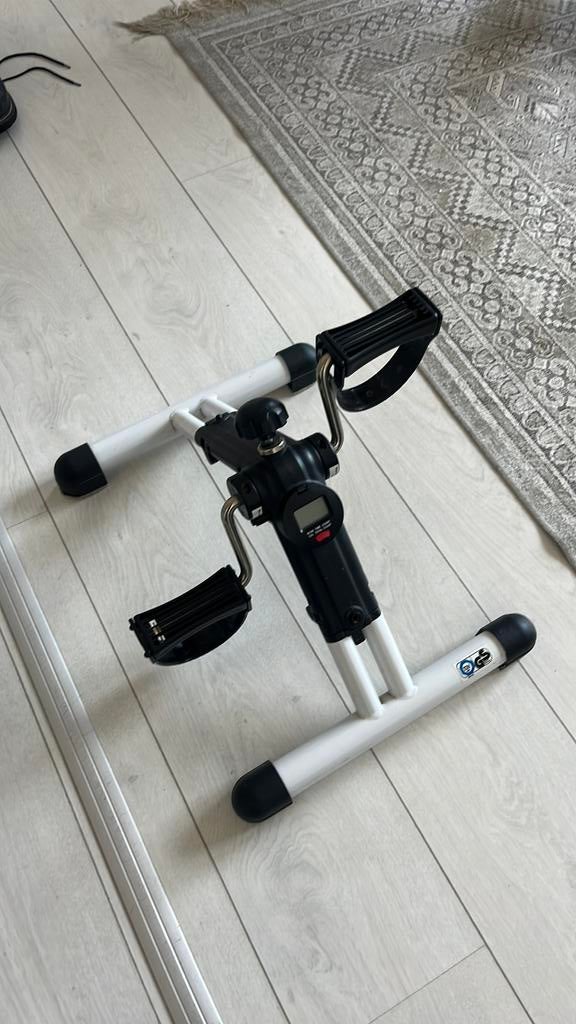 Stoel fiets - fitness aparaat, Ophalen, Zo goed als nieuw, Benen