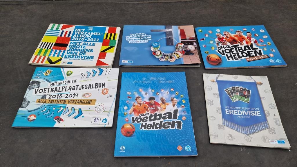 Voetbalplaatjes albums, bijna allemaal compleet, Verzamelen, Ophalen of Verzenden