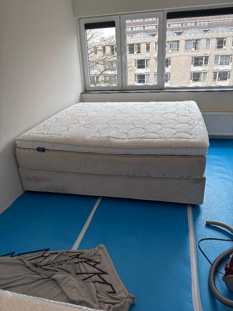 Swiss sense Royal Olympus kingsize bed 210 cm x 200 cm Ecru, Ophalen, Gebruikt, Tweepersoons, Overige maten