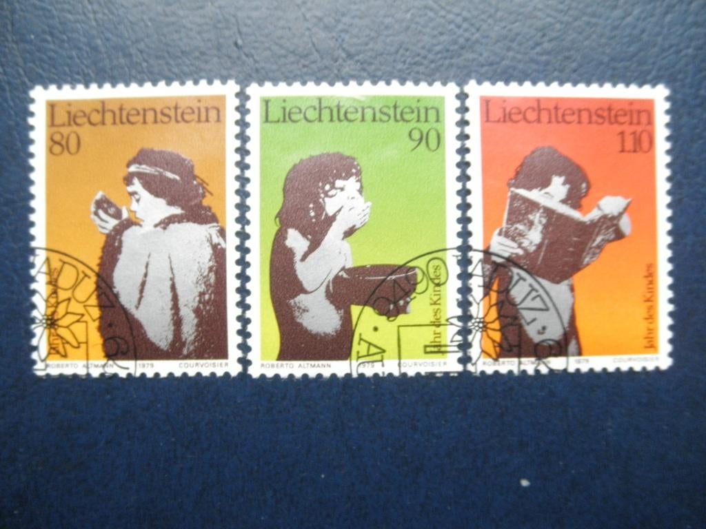 Postzegels Liechtenstein 1979 jaar v/h kind - cw. € 4,40., Postzegels en Munten, Ophalen of Verzenden, Overige landen, Gestempeld