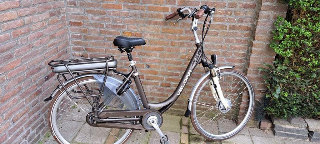 Velora de luxe elektrische damesfiets in zeer goede staat., Velgrem, 47 tot 50 cm, Versnellingen, Zo goed als nieuw