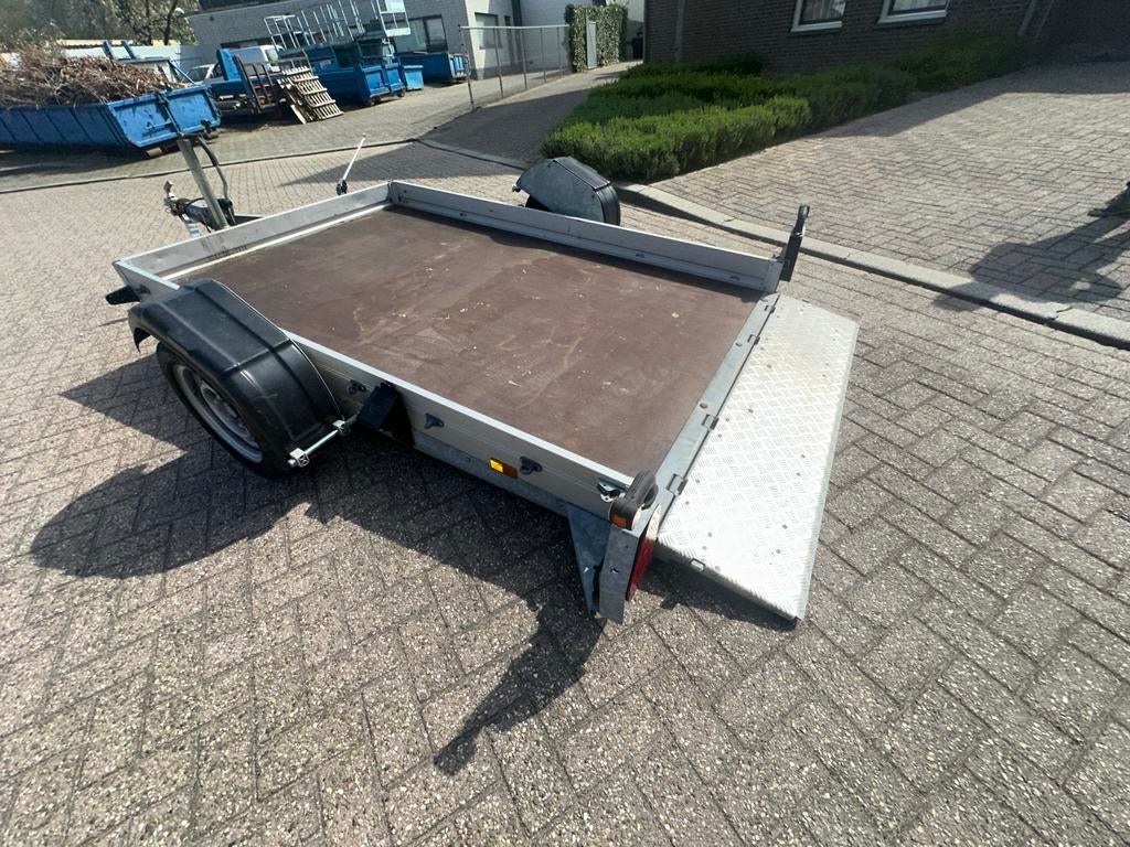 Humbaur aanhanger met hydraulisch systeem en huif, Ophalen, Gebruikt
