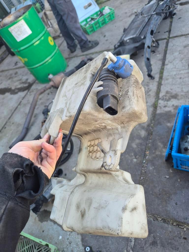 Ruitensproeier tank met pomp, Ophalen, Gebruikt, Volkswagen