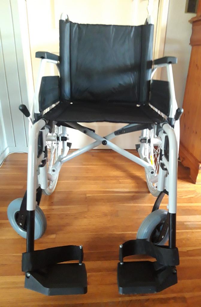 Rolstoel B + B  S Eco 300, Diversen, Rolstoelen, Ophalen, Inklapbaar, Gebruikt, Duwrolstoel