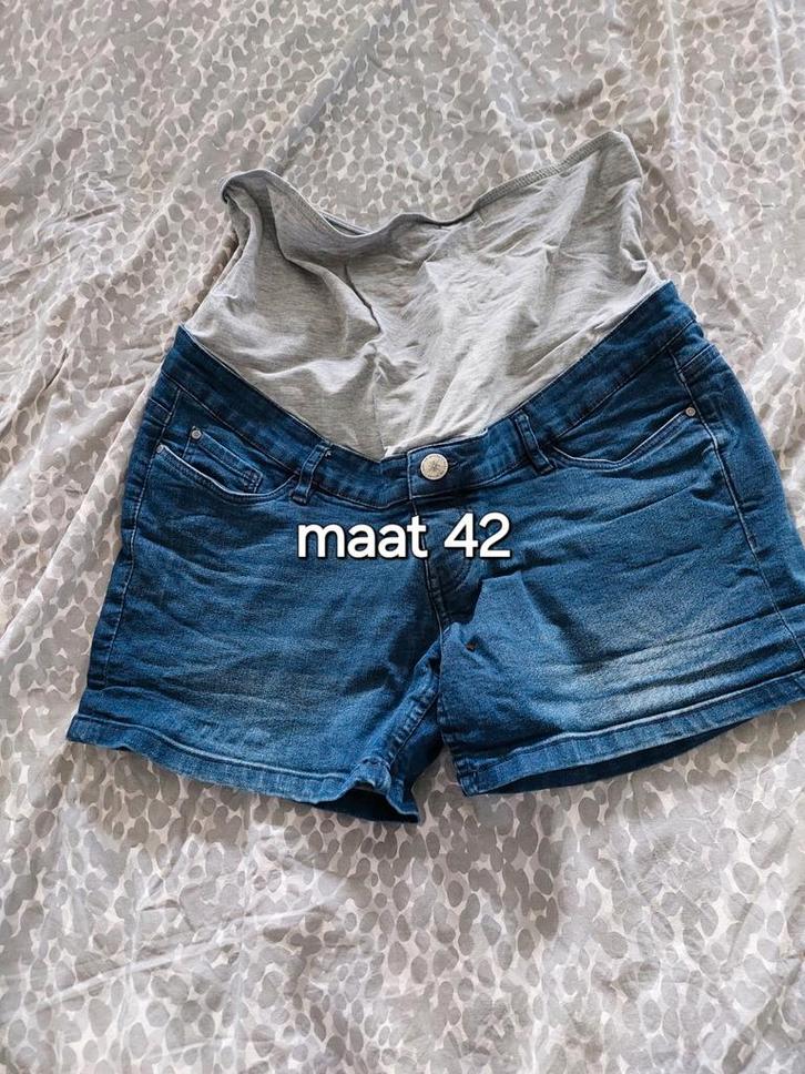 Zwangerschaps korte  spijkerbroek maat 42, Kleding | Dames, Positiekleding, Gedragen, Broek of Spijkerbroek, Maat 42/44 (L), Blauw