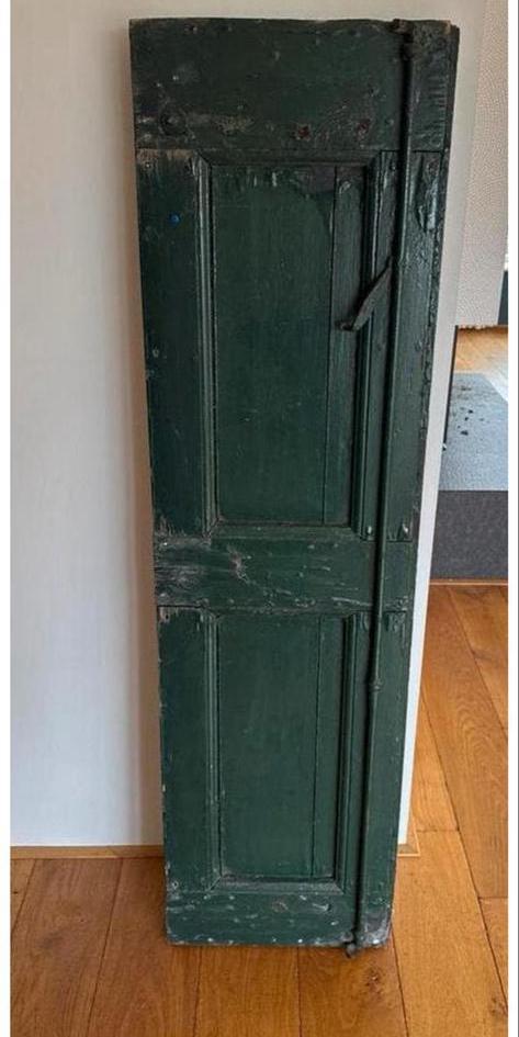 Groot oud houten luik, groen, Ophalen