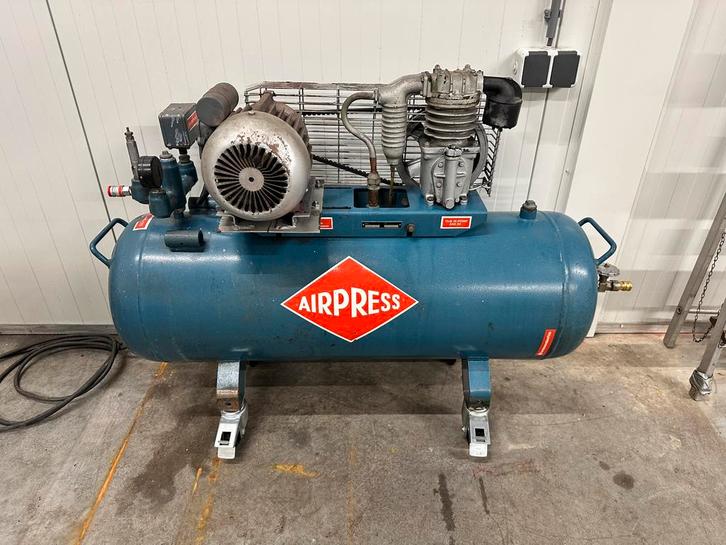 Airpress L100 - 170 compressor 220V, Doe-het-zelf en Verbouw, Compressors, Gebruikt, 100 liter of meer, 200 tot 400 liter/min