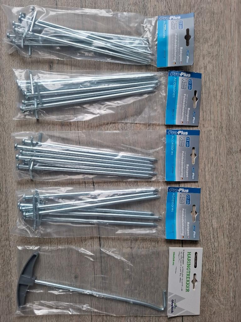 Verschillende kampeerartikelen, Ophalen, Gebruikt