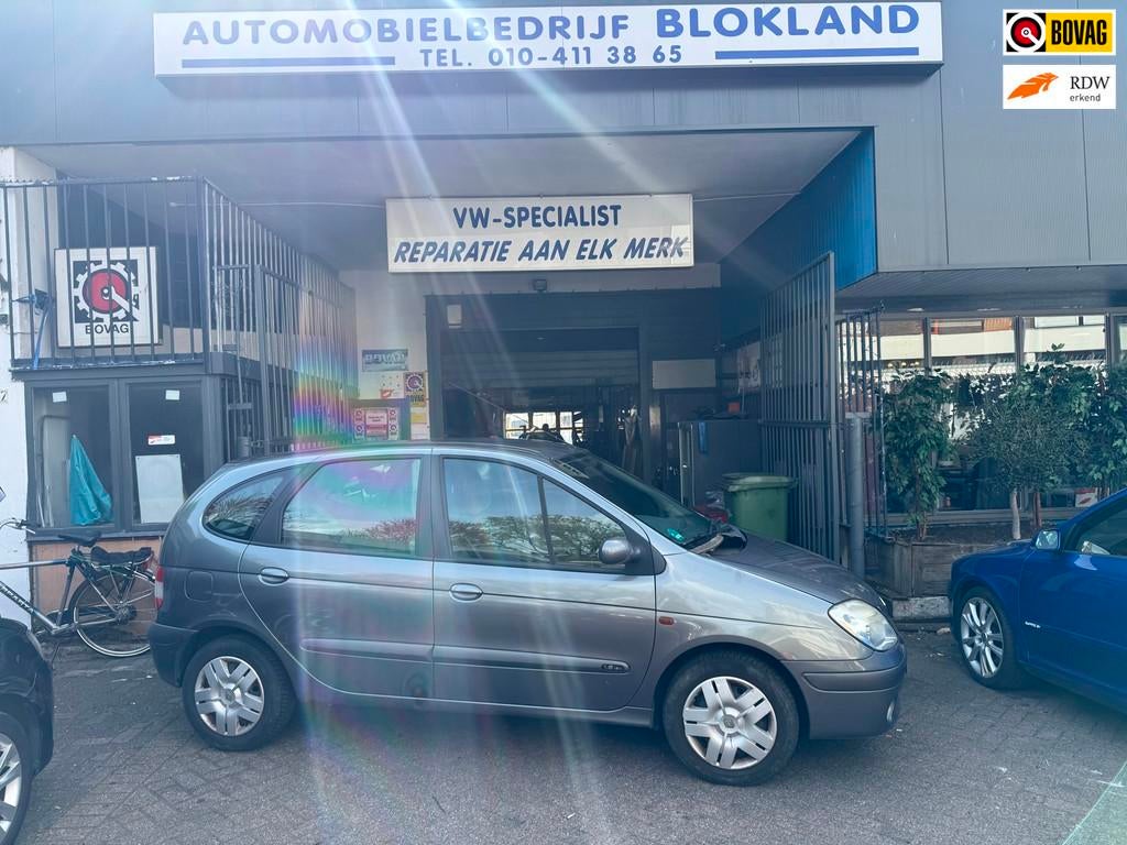 Renault Scénic 1.6-16V Air/ Automaat/ met Airco, NAP en een, Stof, 4 cilinders, Origineel Nederlands, Bedrijf