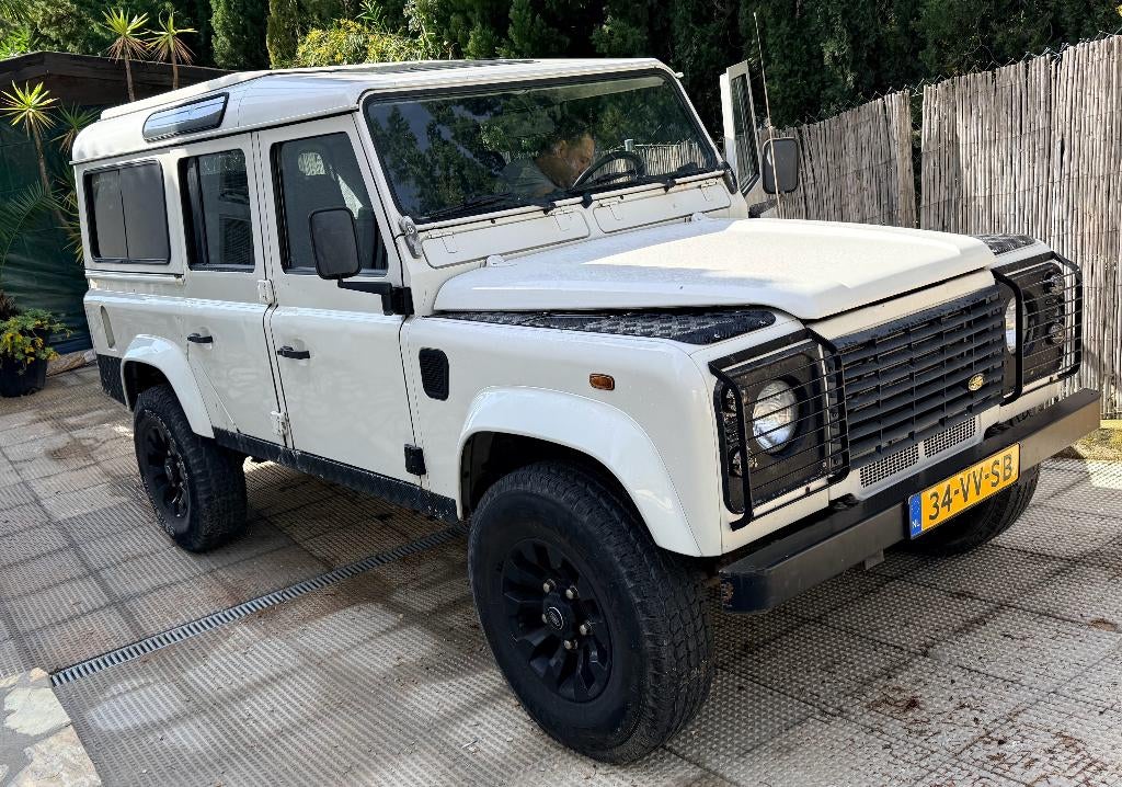 Land Rover Defender 110 ST WGN HR TD 2001, Auto's, Bestelauto's, Land Rover, Zwart, 2495 cc, Origineel Nederlands