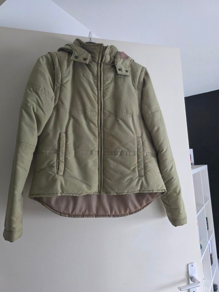 Stijlvolle Groene Dames Winterjas met Capuchon, Kleding | Dames, Jassen | Winter, Zo goed als nieuw, Maat 38/40 (M), Groen, Ophalen of Verzenden