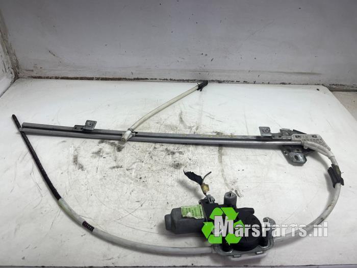 Ruitmechaniek 2Deurs links-voor van een Renault Master, Auto-onderdelen, Ruiten en Toebehoren, Renault, Gebruikt, 6 maanden garantie