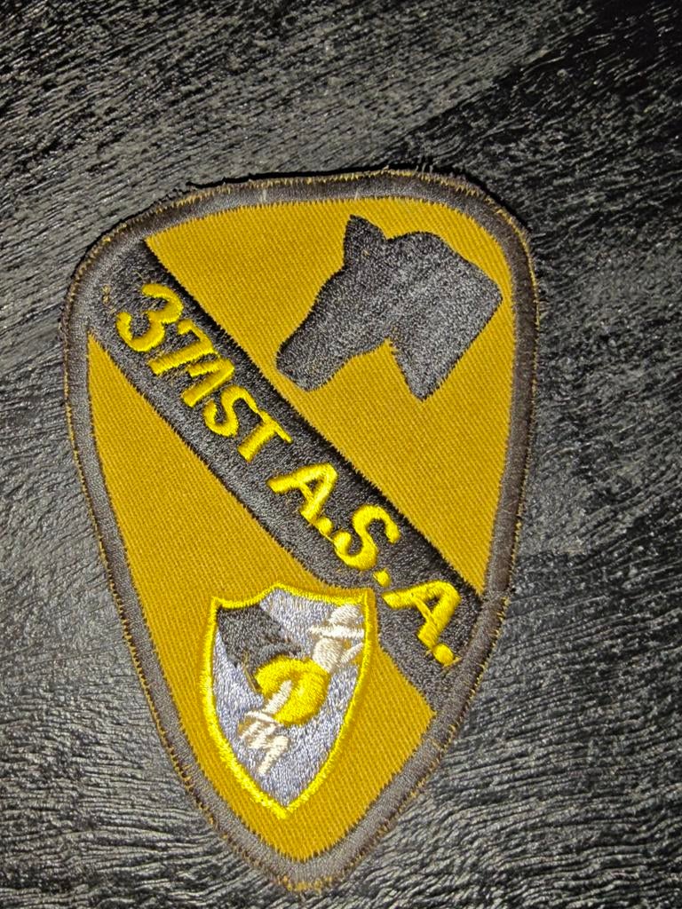 Patch 1st Cavalry 371st A.S.A, Ophalen of Verzenden, Landmacht, Nederland, Embleem of Badge