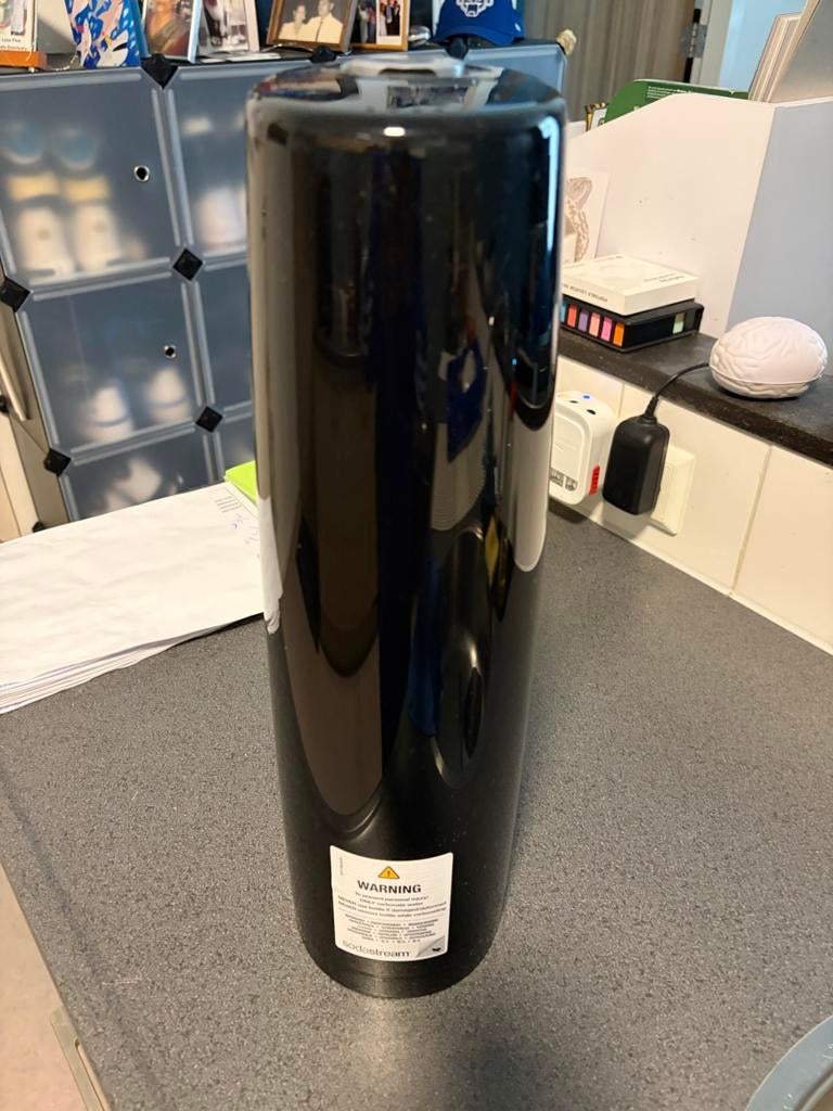 SodaStream CO2 met 3 volle cilinders 2 lege en fles, Witgoed en Apparatuur, Bruiswatermachines, Gebruikt, Ophalen of Verzenden