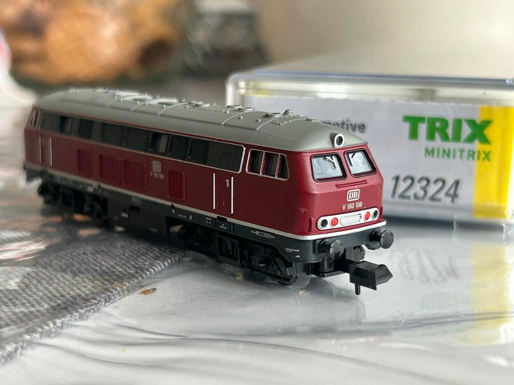 N minitrix 12324 diesel digitaal DCC zo goed als nieuw, Trix, Ophalen of Verzenden, Zo goed als nieuw, Gelijkstroom