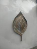 Goudkleurig bladvormige schaal, Ophalen of Verzenden, Overige vormen, Overige materialen