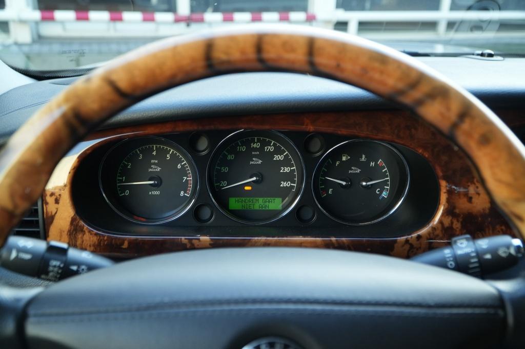 Jaguar XJ 4.2 V8 Sovereign (bj 2006, automaat), Auto's, Jaguar, Automaat, Gebruikt, Wit, Euro 4