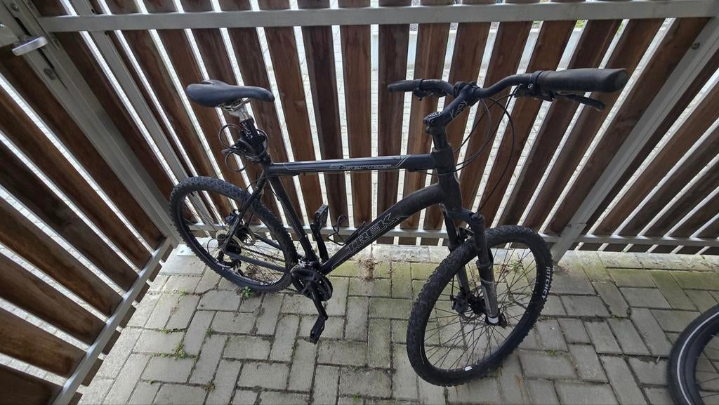 Trek mountainbike. Binnen banden moeten vernieuwd., Fietsen en Brommers, Fietsen | Mountainbikes en ATB, Ophalen