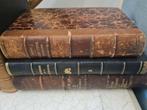 Zeer oude en antieke boeken met leren band 5 euro p/st, Ophalen of Verzenden