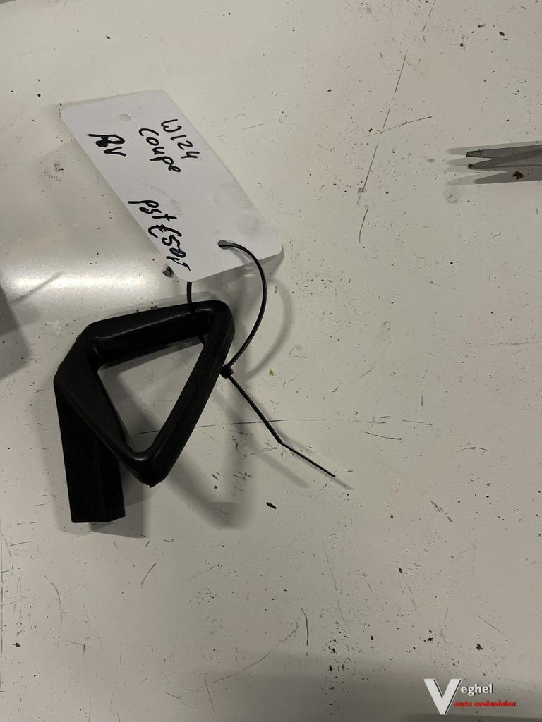 Mercedes w124 coupé rubber gordel aangever rechts